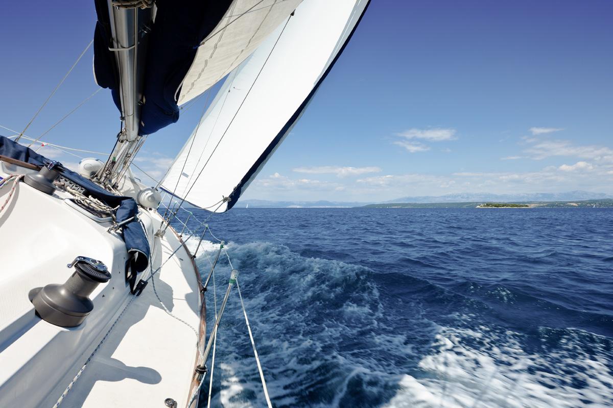 Segelschiff auf Meer